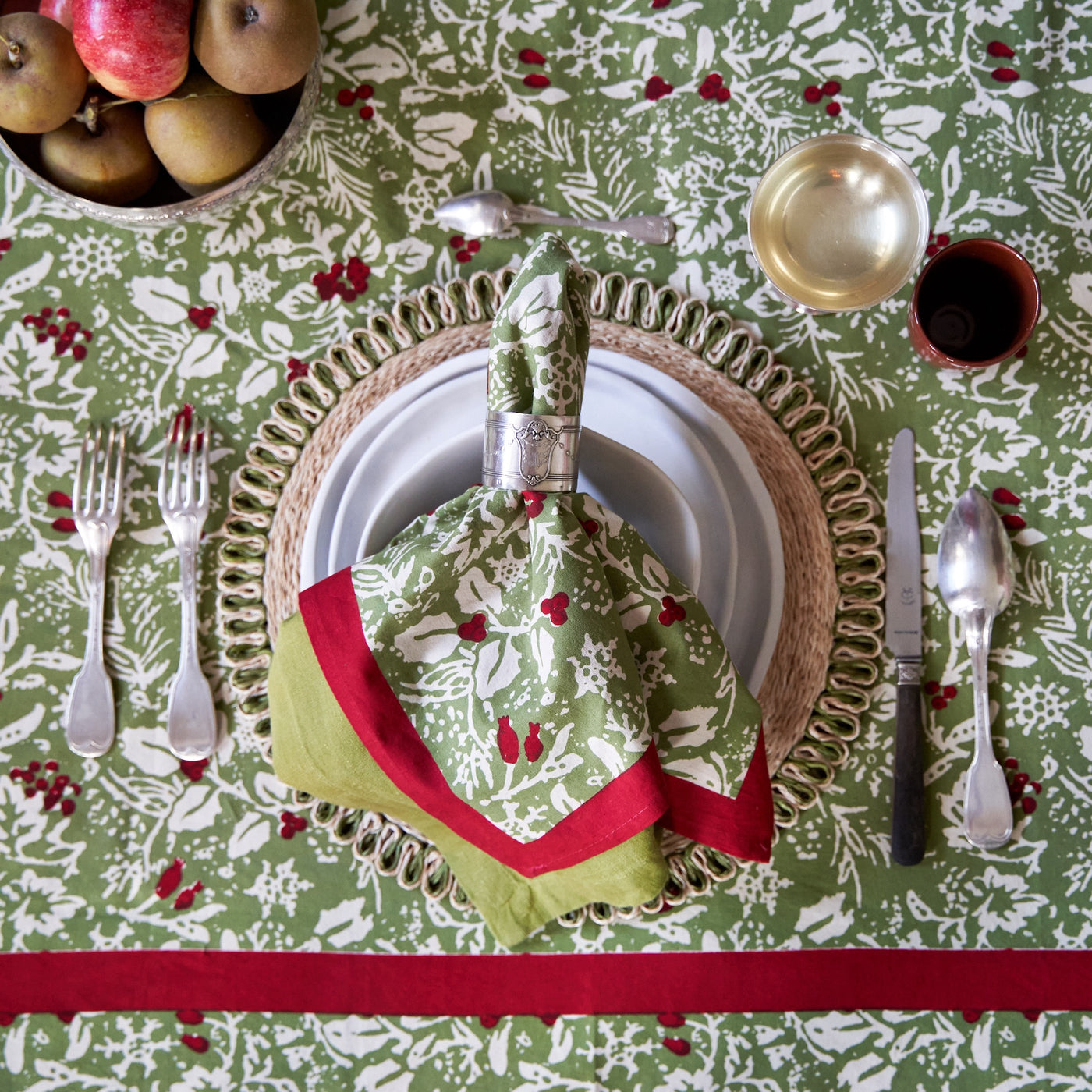 French Tablecloth Baies de Houx Red & Green